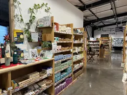583-biocoop-rochefort-du-gard-la-begude-magasin-bio-entretien-maison-bien-etre-cosmetique.webp